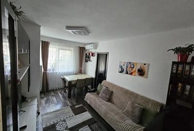 Apartament cu 3 camere semidecomandat în Primăverii - 1