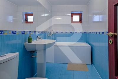 Casa 5 camere renovata 2025, curte+parcare - 12