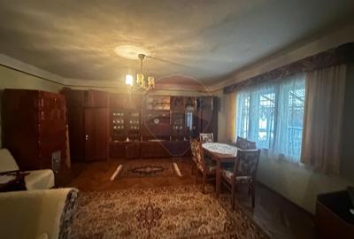 Casă cu 3 camere cu Teren 3440 Mp în Central - 8