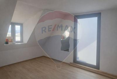 Proprietate specială, de 175 mp, în Inoc - 13