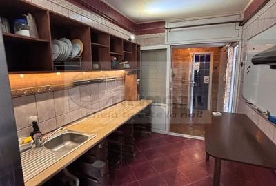 Apartament 3 camere Decomandat, et. 1, bulevard GARA - 2