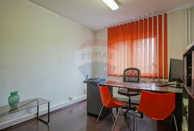 Apartament cu 3 camere versatil rezidenta sau spatiu birouri - 14