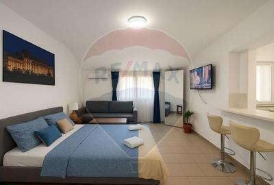 Hotel / Pensiune cu 29 camere de vanzare in zona P-ta U... - 1