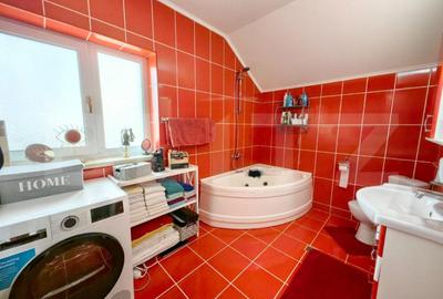 Casă cu 4 camere cu Teren 840 Mp în Micești - 8
