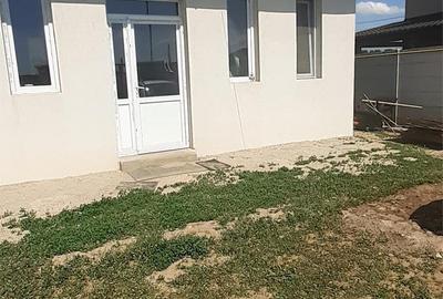 Casă cu 4 camere cu Teren 400 Mp în Jilava - 1