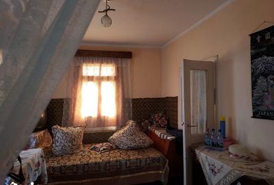 Casă cu 3 camere cu Teren 970 Mp în Central - 5