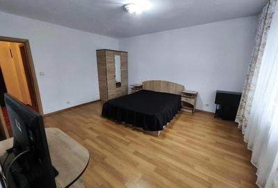 Garsonieră decomandată în Grivița