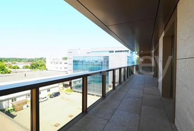 Apartament spatios cu 3 camere | Cambridge School - 2