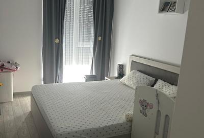 Apartament cu 3 camere decomandat în Titan - 12