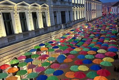 Apartament cu 2 camere decomandat în Central - 4