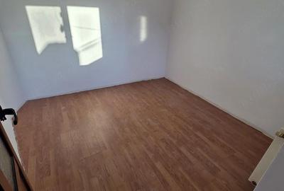 Casă cu Teren 25 Mp în Dâncu - 4