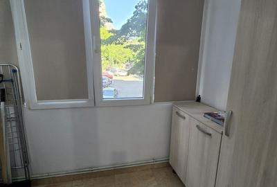 Apartament cu 3 camere decomandat în Titan - 19