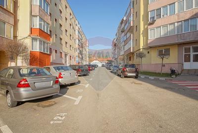 Apartament cu 3 camere decomandat, mobilat în Central - 22