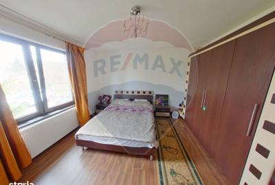 Casă cu 4 camere în Lazu Baciului - 12