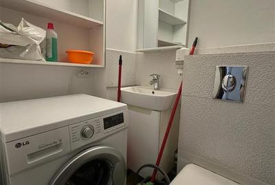 Apartament cu 3 camere decomandat în Palat - 6