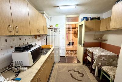 Apartament cu 4 camere decomandat în Micro 16 - 16