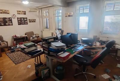 Casă cu 10 camere cu Teren 192 Mp în Colentina - 8