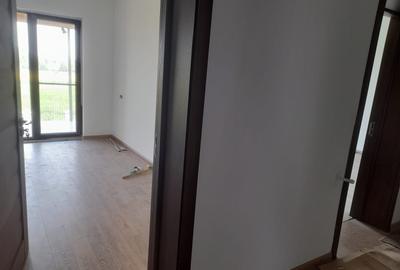 Duplex cu 4 camere cu Canalizare în Săftica - 10