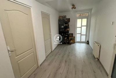 Apartament cu 4 camere decomandat în Bucium - 16