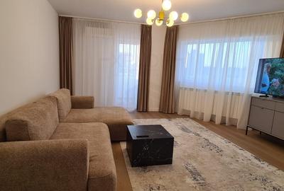 Apartament cu 2 camere decomandat, mobilat în Universitate