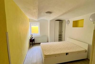 Apartament cu 2 camere semidecomandat, mobilat în Ultracentral