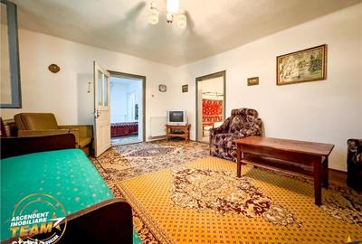 Casă cu 4 camere cu Teren 1660 Mp în Brețcu - 7