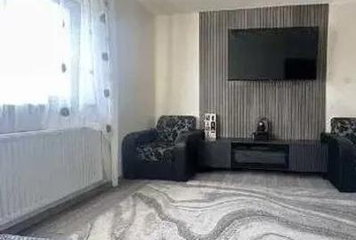 Casă cu 4 camere cu Teren 688 Mp în Unirii - 2