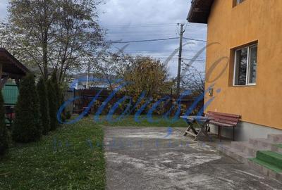 Casă cu 4 camere în Someșu Rece