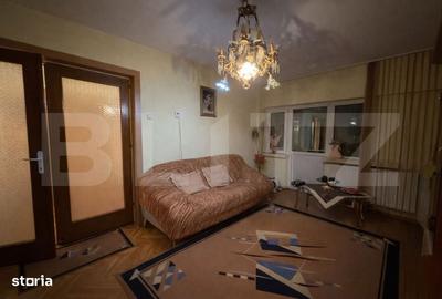 Apartament cu 3 camere decomandat, mobilat în Ultracentral