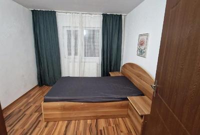 Apartament cu 3 camere semidecomandat în Central - 4