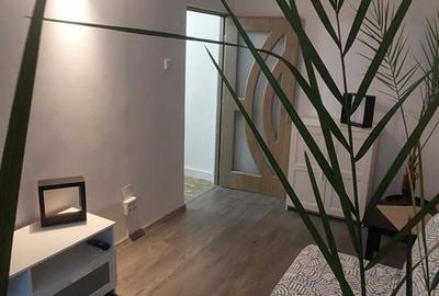 Garsonieră decomandată în Central - 2