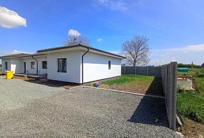 Sanandrei Duplex pe parter, Finalaziat, Buc Mobilata