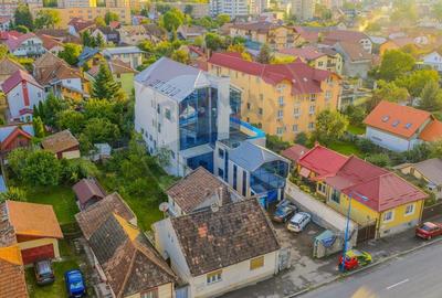 Cladire de 902 mp utili de vanzare, zona Grivitei - DN 13, COMISION 0 - 2