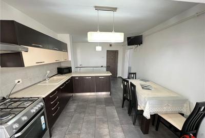 Apartament 2 camere, 70mp, etaj 3 cu lift , zona Kaufland Mc - 3