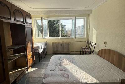 Garsonieră decomandată în Exterior Vest - 4