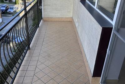 Apartament cu 3 camere decomandat în Central - 2