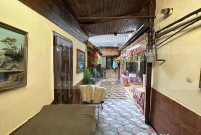 Spațiu comercial, de 300 mp, în Central - 15