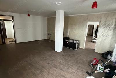 Spațiu comercial, de 100 mp, în Central - 2