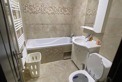 Apartament cu 3 camere semidecomandat în Central - 2