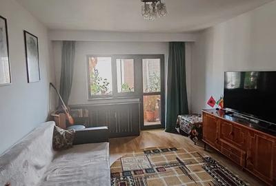 Apartament cu 3 camere decomandat, mobilat în Tineretului - 1