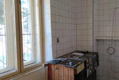 Apartament cu 2 camere nedecomandat în Central