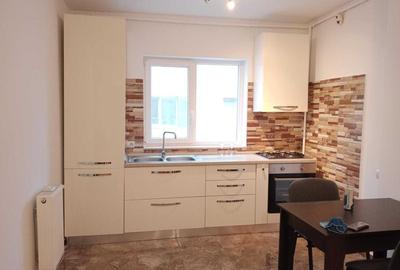 Apartament cu 2 camere decomandat în Apărătorii Patriei
