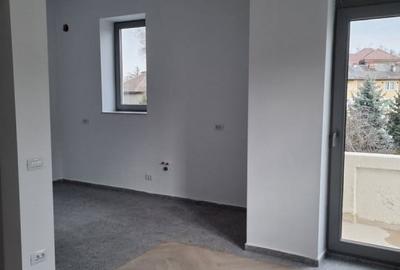 Apartament cu 5 camere decomandat în Primăverii - 18