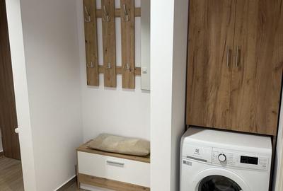 Apartament cu 2 camere decomandat în Tractorul - 1