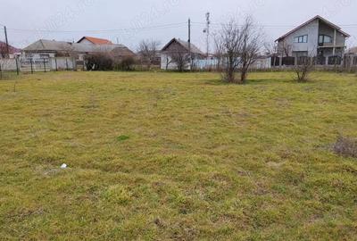 Teren de 1100 mp, în Jurilovca - 3