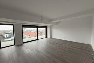 Bloc nou /  Herastrau - 6