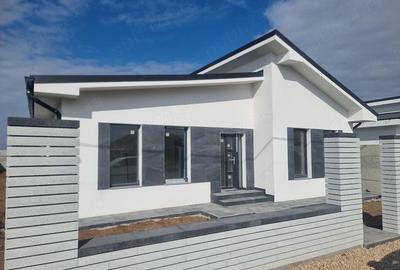 Casă cu 7 camere cu Teren 500 Mp în Sântandrei - 2