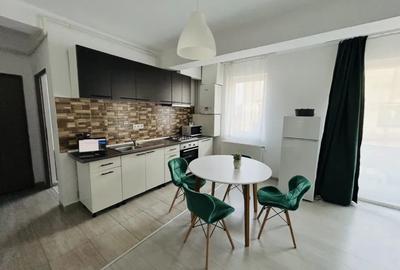 Apartament cu 2 camere semidecomandat, mobilat în Florești