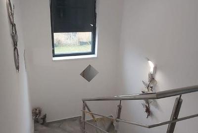 Vila de Inchiriat | Otopeni | 4 camere - 8