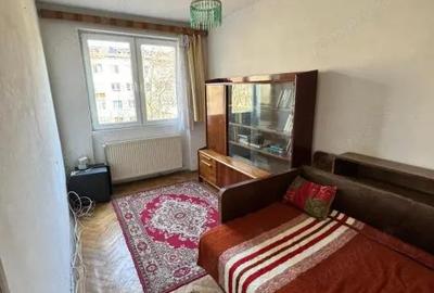 Apartament cu 3 camere semidecomandat în Central - 11